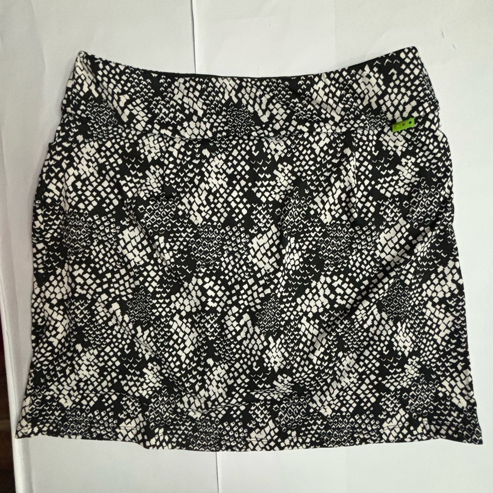 Black and White Printed Skort Set - Women